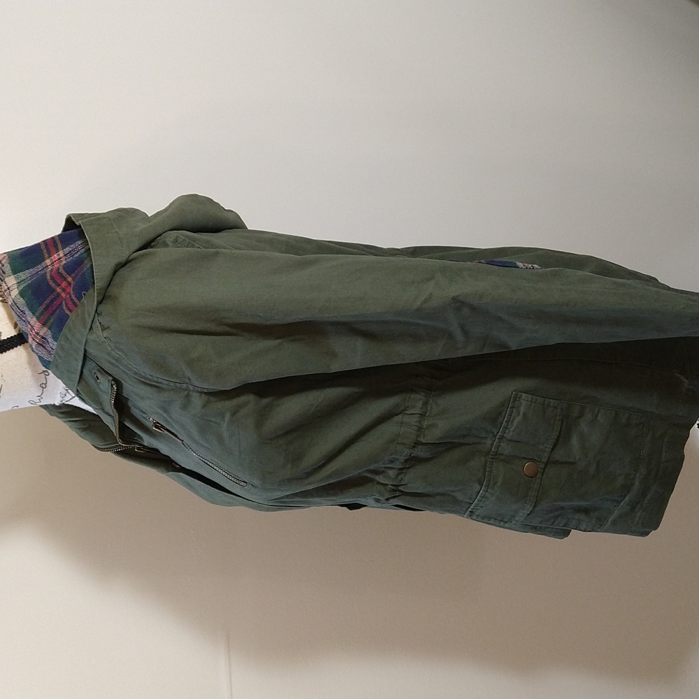 green utility jacket - Picture 4 of 5